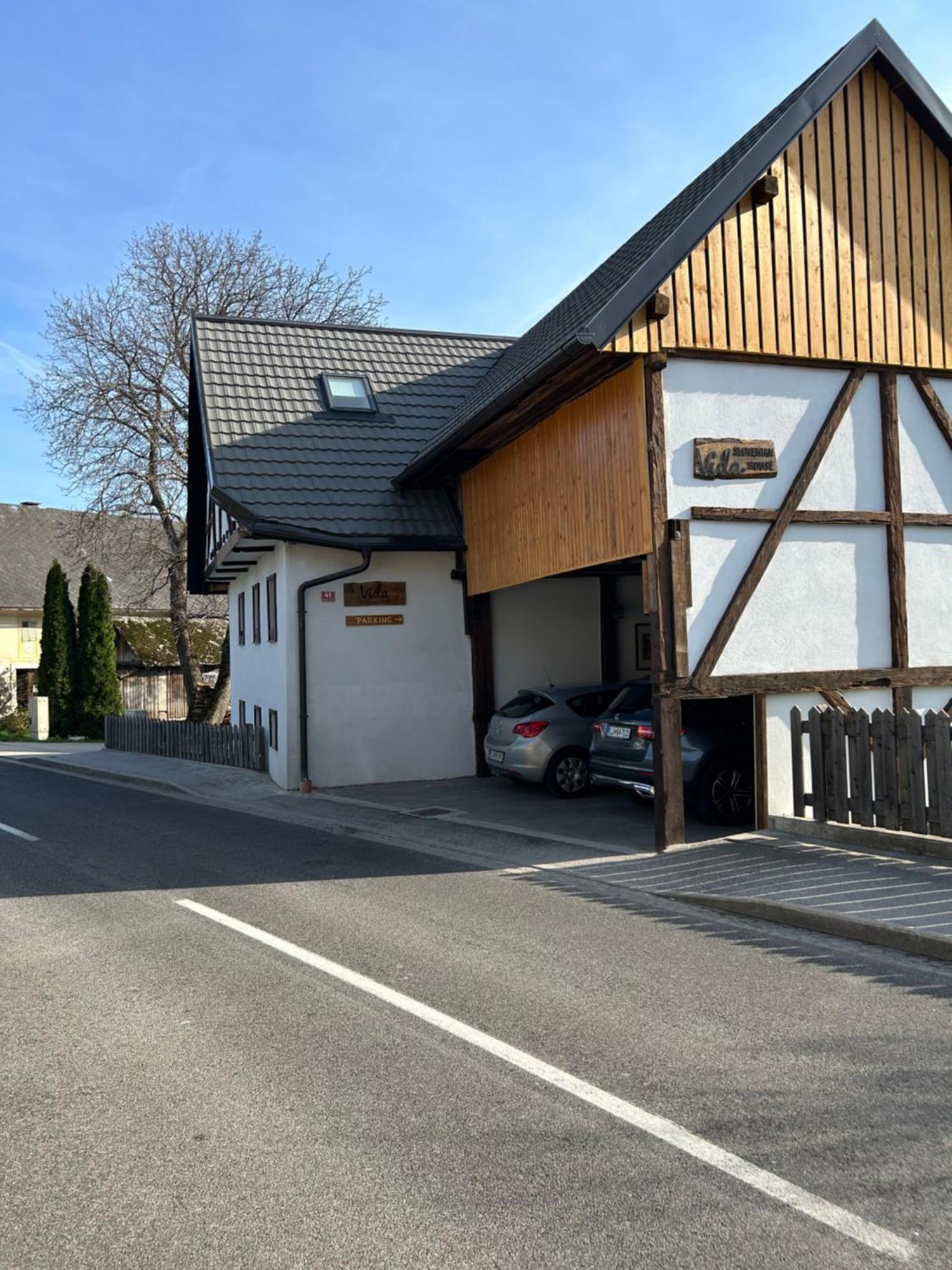 Slovenian House Vida Bled Bagian luar foto