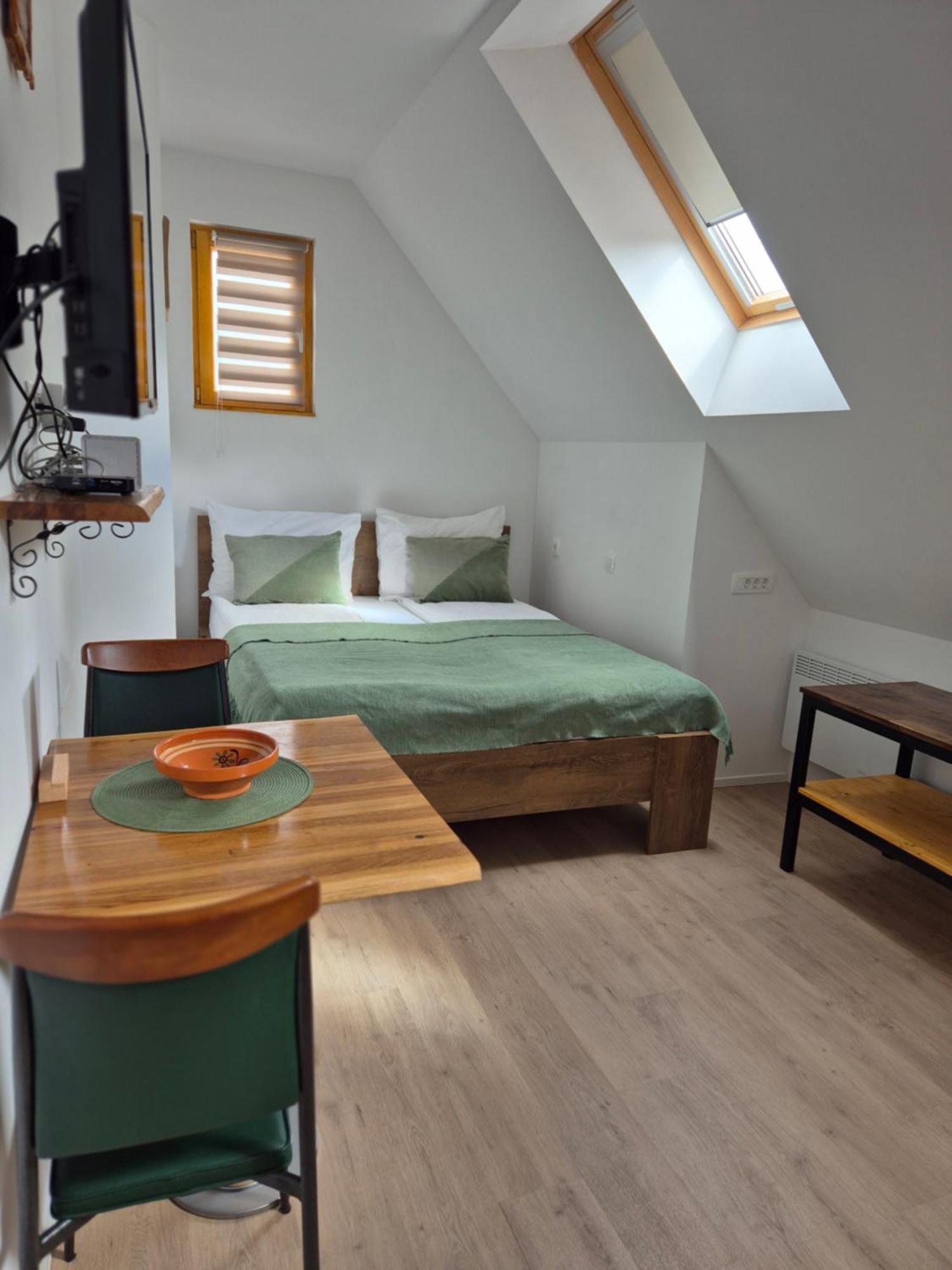 Slovenian House Vida Bled Bagian luar foto