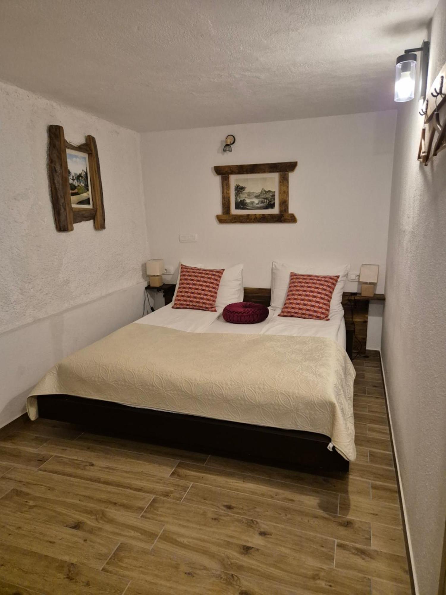 Slovenian House Vida Bled Bagian luar foto