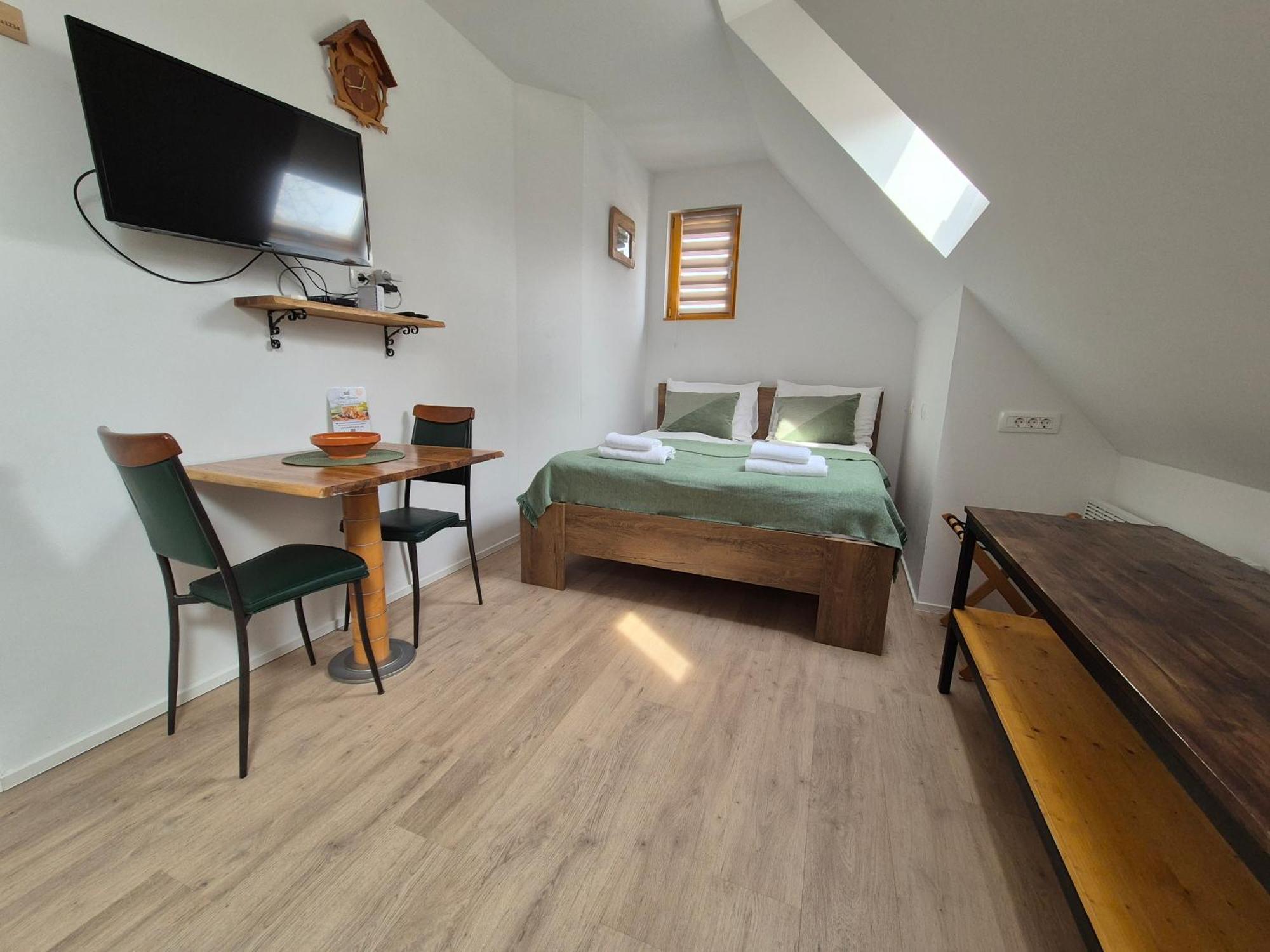 Slovenian House Vida Bled Bagian luar foto