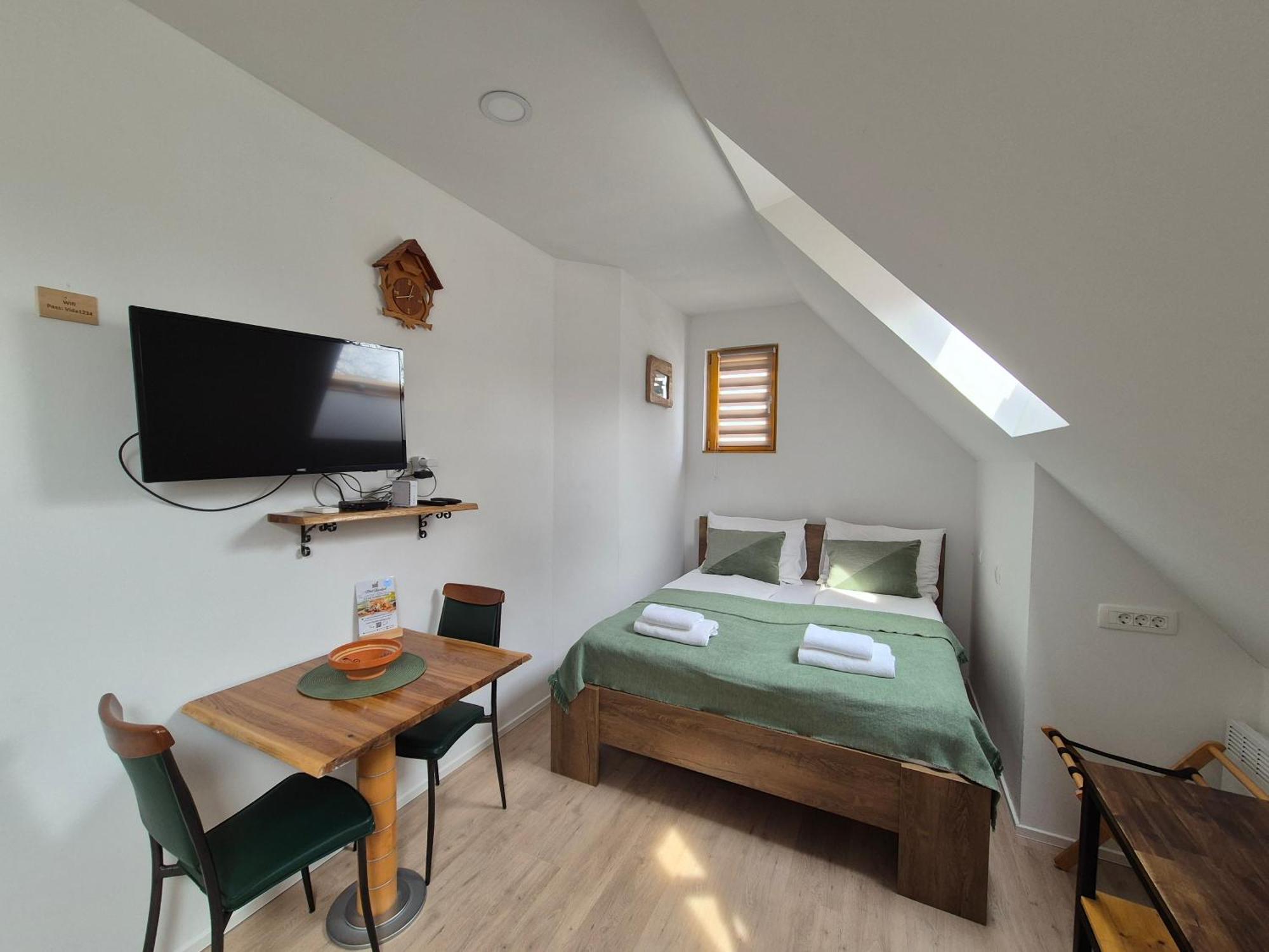 Slovenian House Vida Bled Bagian luar foto