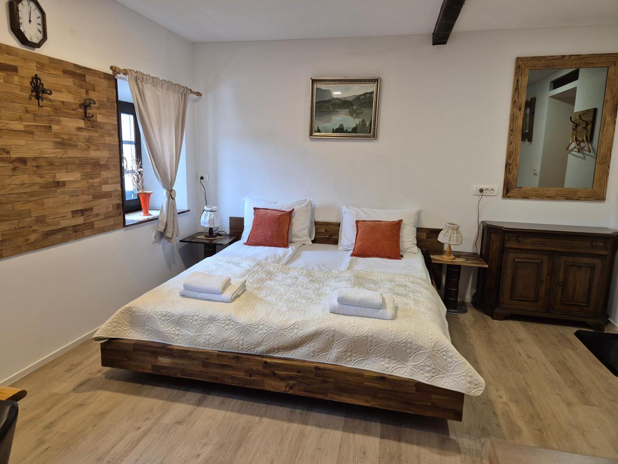 Slovenian House Vida Bled Bagian luar foto