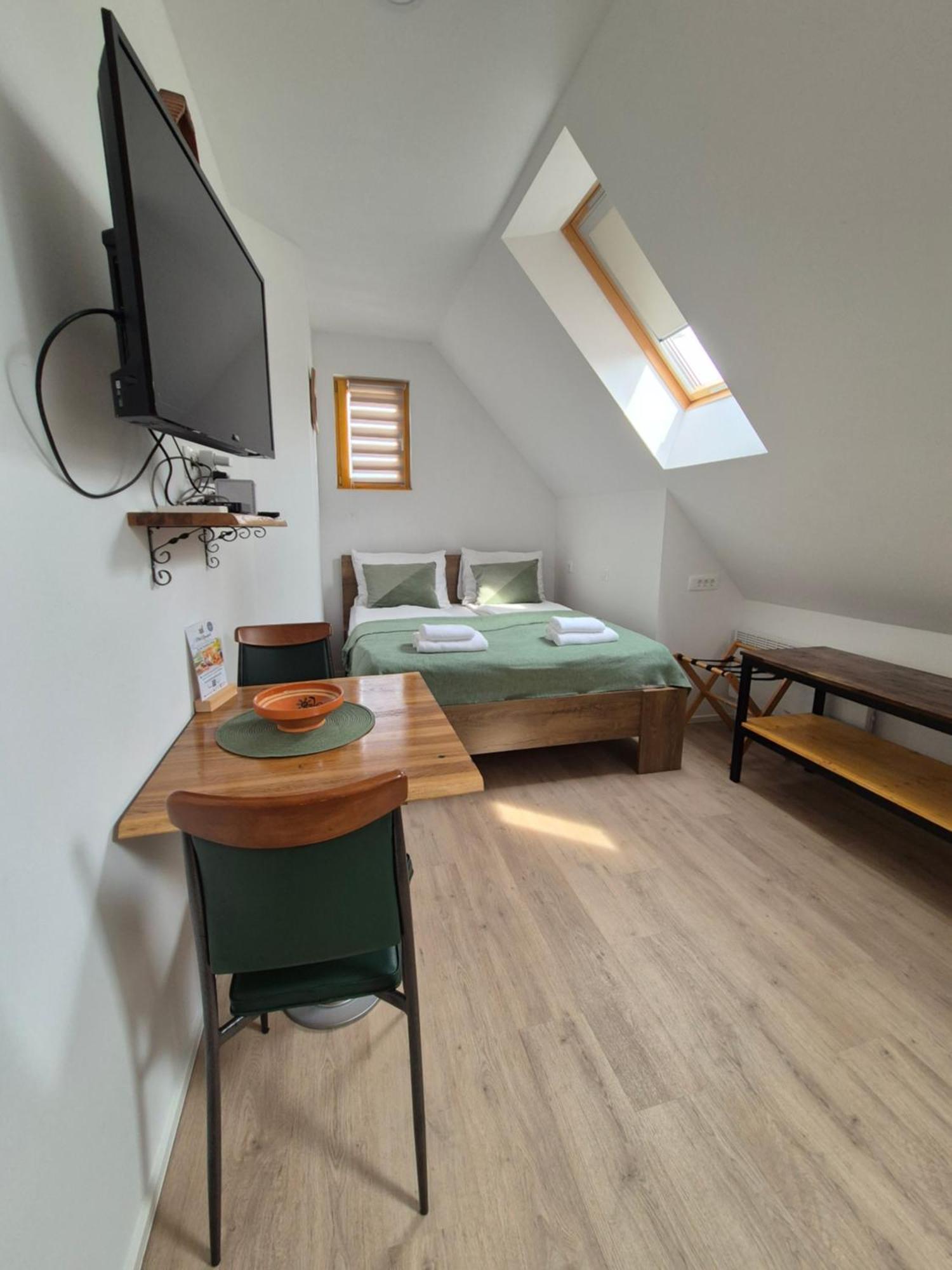 Slovenian House Vida Bled Bagian luar foto