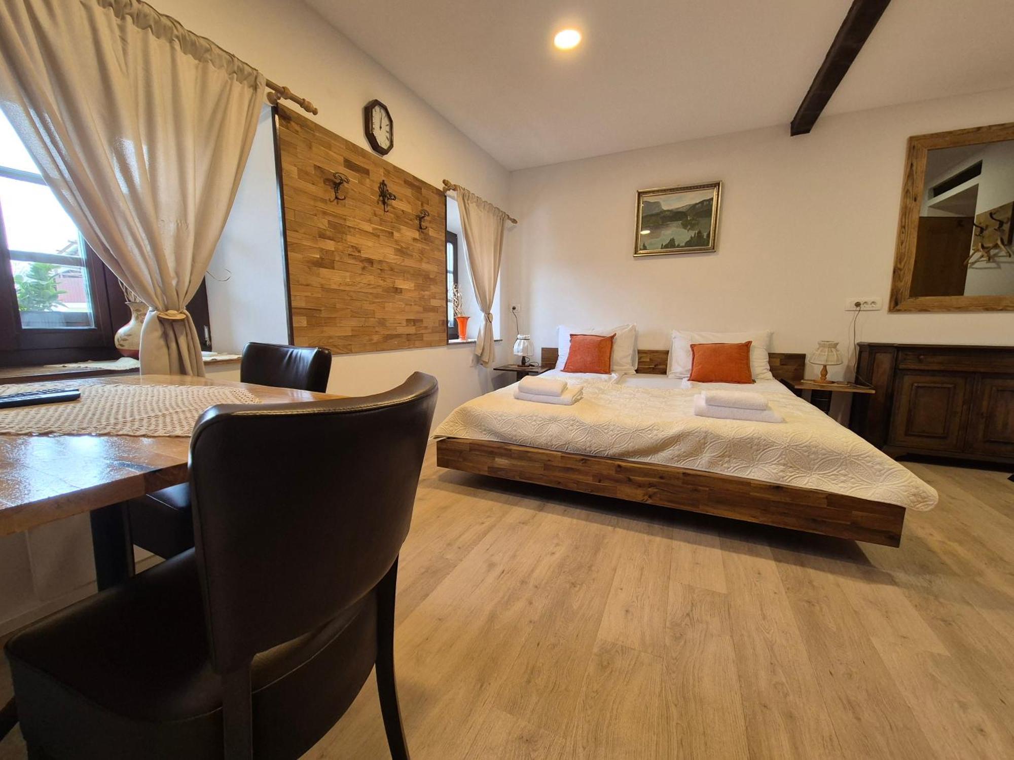 Slovenian House Vida Bled Bagian luar foto