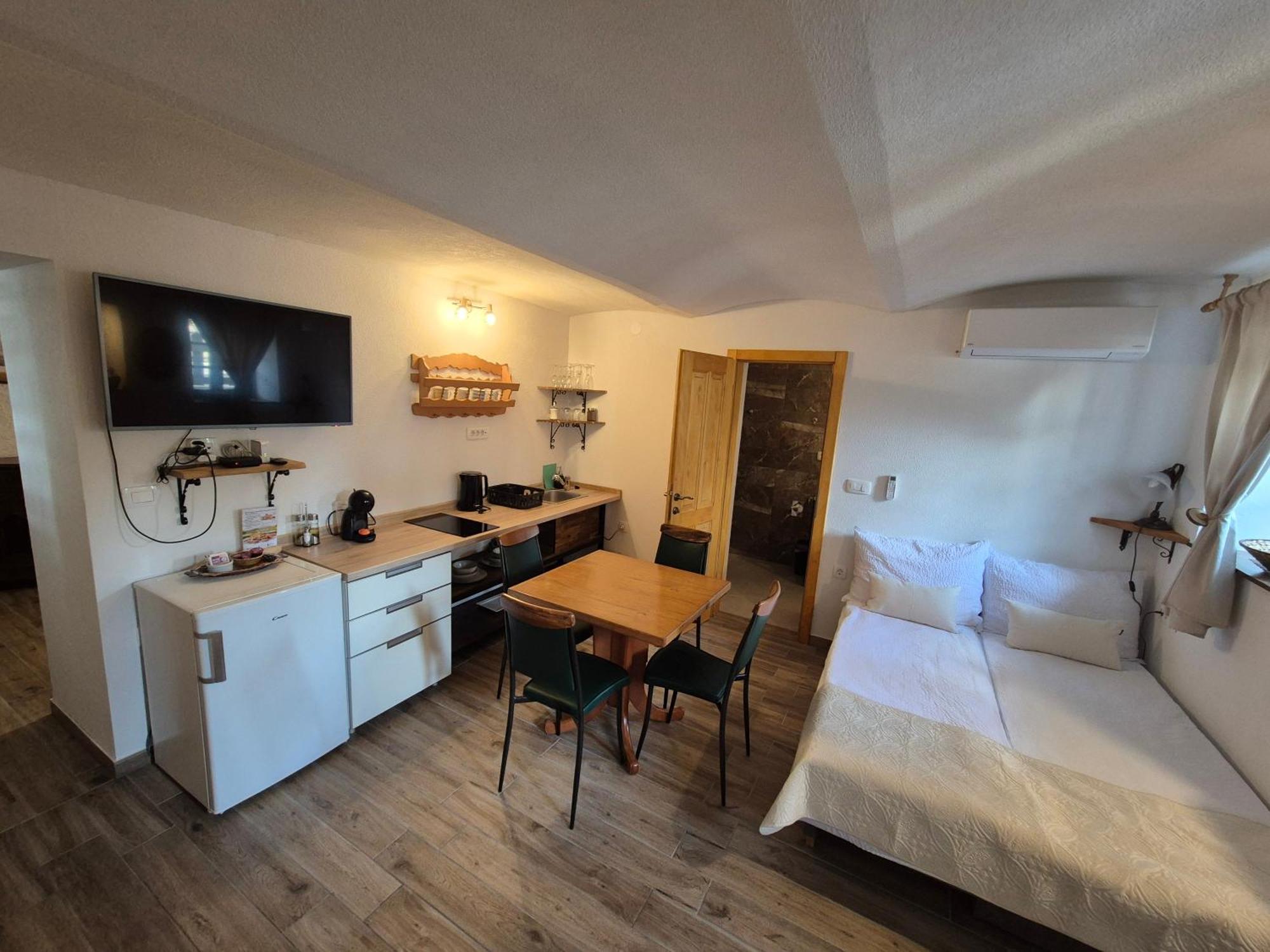 Slovenian House Vida Bled Bagian luar foto